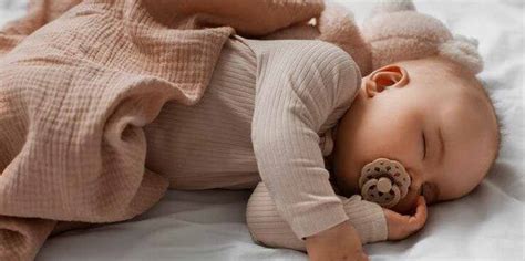 7 Reasons Your Baby Sleeps a Lot: Causes and How to Respond