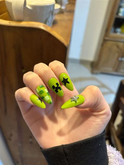 CREEPER NAILS😶‍🌫️ in 2024 | Pointed nails, Green nails, Minecraft nails