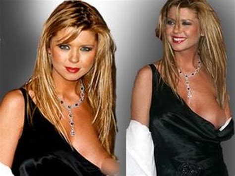 TOP 10 WORST CELEBRITY WARDROBE MALFUNCTIONS EVER - YouTube