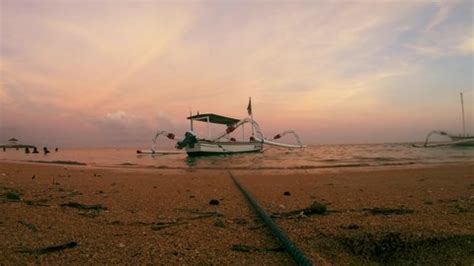 Sanur Beach Sunrise Traditional Balinese Fishing Stock Footage Video (100% Royalty-free ...