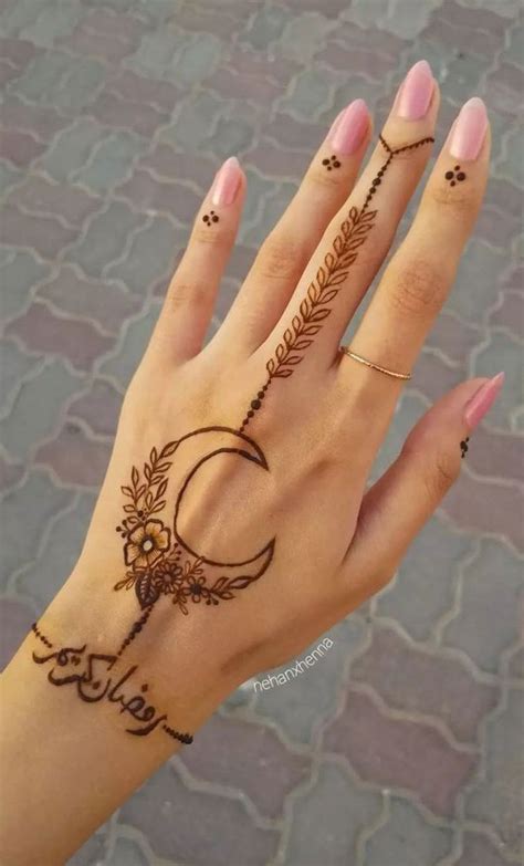 70 Minimal Henna Designs : Arabic & The Crescent Moon I Take You ...