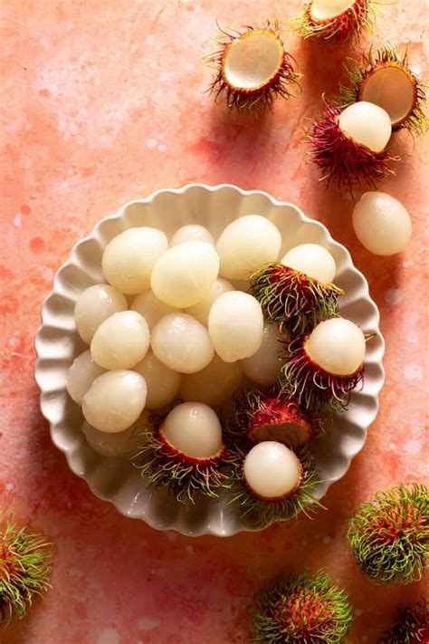 What is Rambutan and How to Eat It | Foodtasia