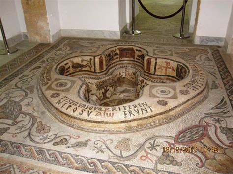 Roman Bath Pool With Mosaic - Museum of the Bardo Museum, Tunis ...