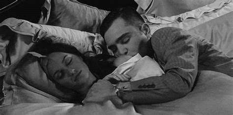 Sweet Moans | Chuck y blair, Gossip girl, Novios durmiendo