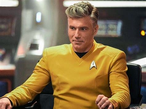 Anson Mount as Captain Pike | Star trek costume, Star trek, New star trek