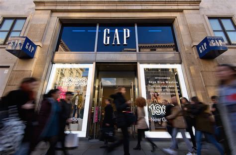 Gap to close Israel stores in 2017 | The Times of Israel