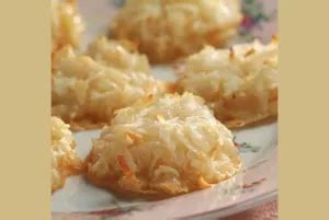 Coconut Macaroons - Snowy The Mouse