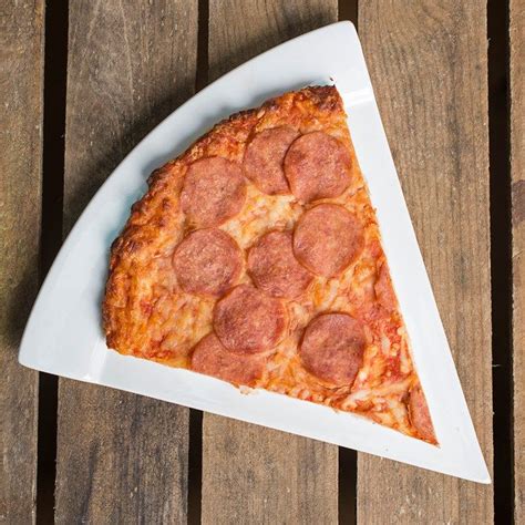 Pizza Slice Plate | GettingPersonal.co.uk | Pizza slice, Pizza, Plates