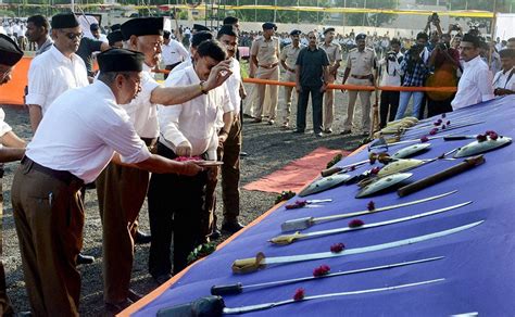 RSS chief Mohan Bhagwat, volunteers don new uniforms on foundation day ...