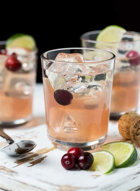 Gin And Prosecco Cocktail, Cocktail Garnish, Best Cocktail Recipes, Gin Recipes, Drinks Alcohol ...