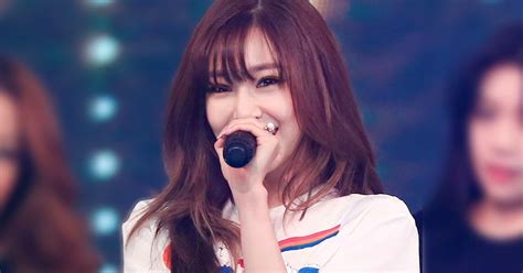 Watch SNSD Tiffany's 'I Just Wanna Dance' stage from Music Core - Wonderful Generation