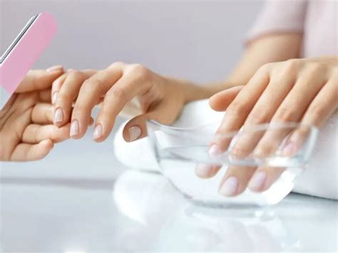 How to Remove Gel Manicure? Step-by-step Guide - After SYBIL