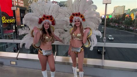 Las Vegas Showgirls on Vegas Strip - YouTube