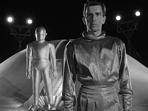 The Day the Earth Stood Still (1951) - Midnite Reviews