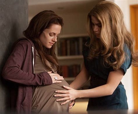 Bella Pregnant Breaking Dawn