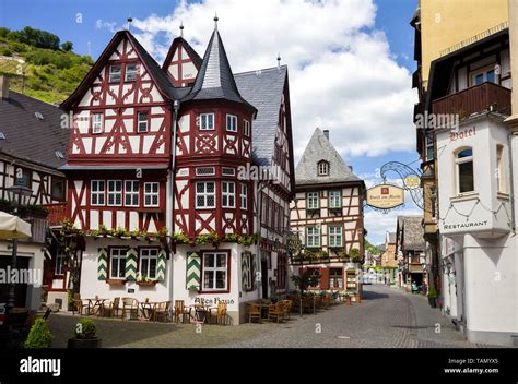 Half timbered house hi-res stock photography and images - Alamy