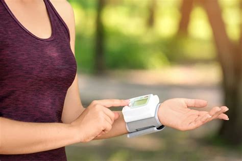 Wrist Blood Pressure Monitors VS Upper Arm Blood Pressure Cuffs: