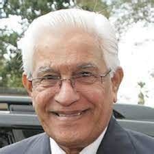 Former Prime Minister of Trinidad and Tobago Basdeo Panday has passed away. - Emonews