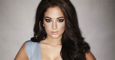 Tulisa scores fastest selling debut smash hit of 2012 with Young