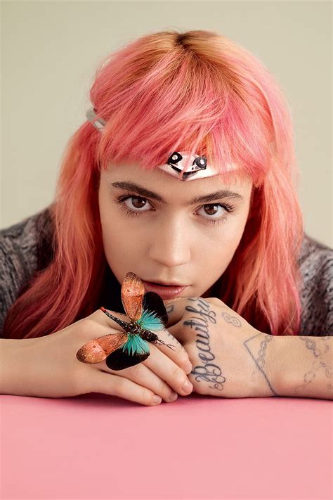2K free download | Grimes, singer, tattoo, face, closeup, pink hair, looking at viewer, simple ...