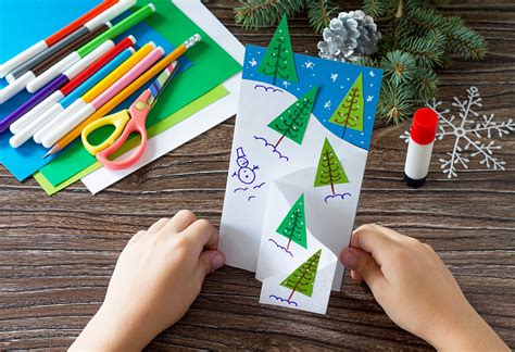 Here’s How to Make Christmas Cards with Kids at Home: 15 Unique Ideas