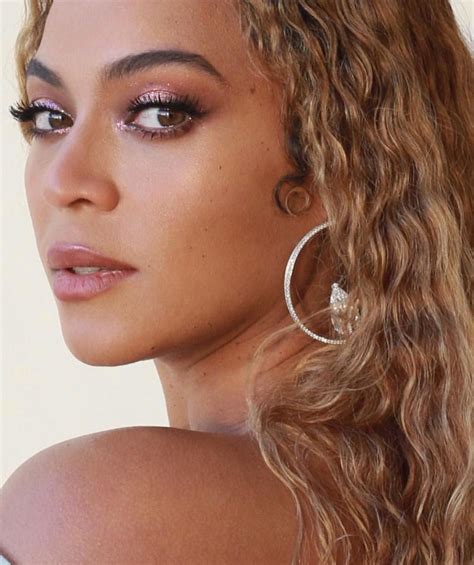 S I R J O H N on Instagram: “#BKxSJ 🐝 #GrammyWeekend glam” | Celebrity makeup, Beyonce makeup ...