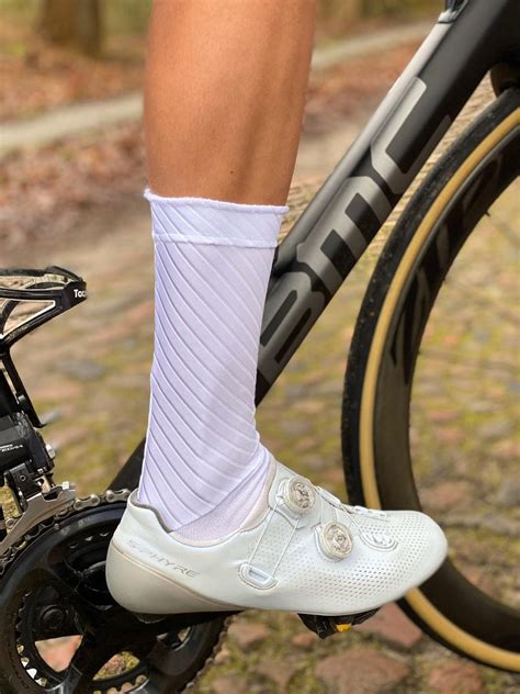 Aero Socks White – Aero Cycling Gear