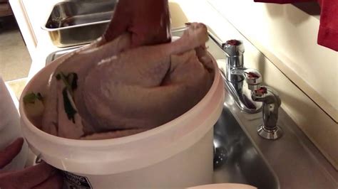 How To Brine and Defrost a Turkey in 2 Days - YouTube