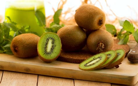 KiwiFruit (Chinese Gooseberry) - An ideal fruit for better health