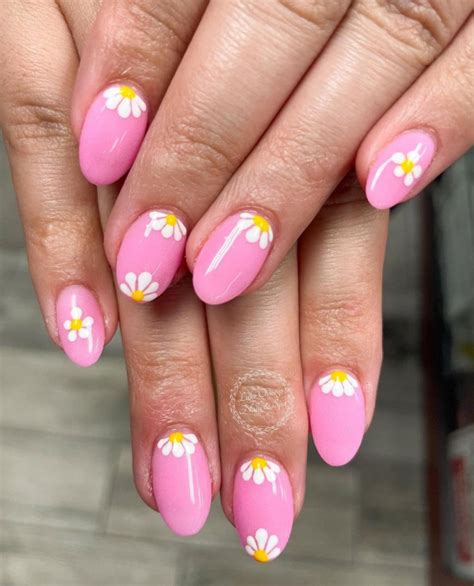 50 Pretty Floral Nail Designs : Daisy Pink Nail Colour I Take You ...