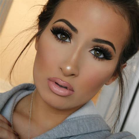 How To Do Flawless Makeup