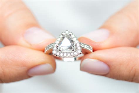 How to Sell a Diamond Ring - Love You Tomorrow