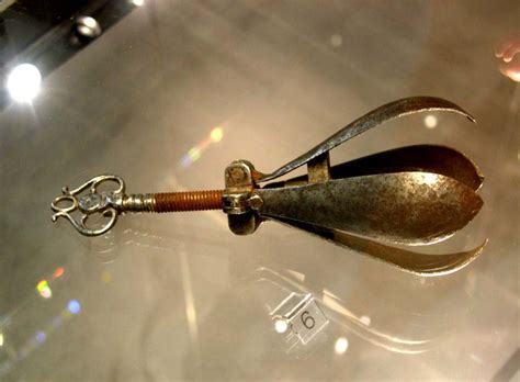 Top 10 Worst Medieval Torture Devices | hubpages