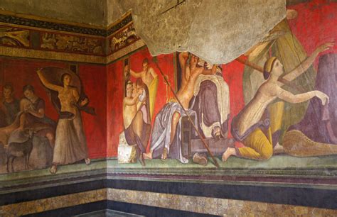 How to Visit Pompeii From Rome - Thrifty Nomads