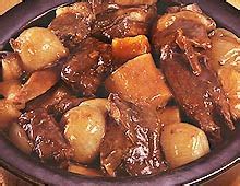 Brazilian Food & Brazil & Variety: Beef in cassava, with smoked sausage ...