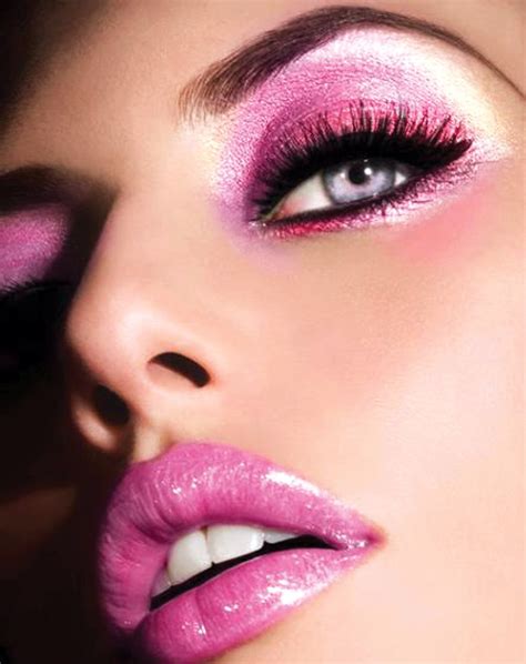 Love this matching lip + eye!! Eye Makeup, Doll Makeup, Pink Makeup, Hair Makeup, Makeup ...