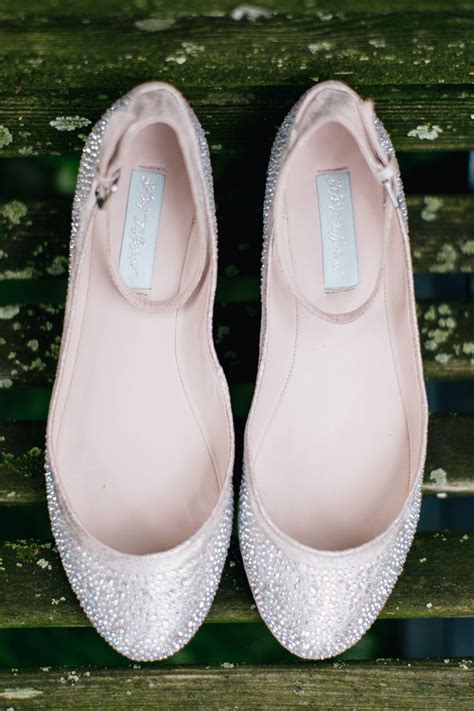 Sparkly wedding flats Photo @EmilyWrenPhotography http://www ...