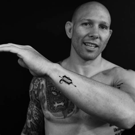65 Amazing V Letter Tattoo Designs and Ideas – Body Art Guru