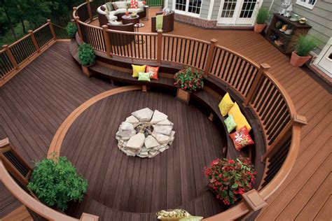 Wood, Composite, or PVC: A Guide to Choosing Deck Materials