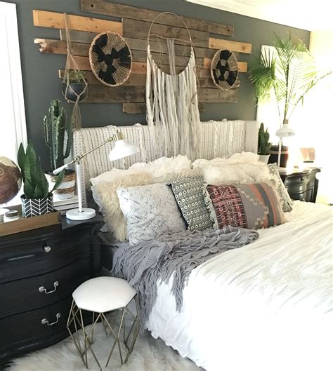 40 Bohemian Bedrooms To Fashion Your Eclectic Tastes After