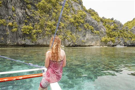 Island Hopping in El Nido | Daydreaming Travels