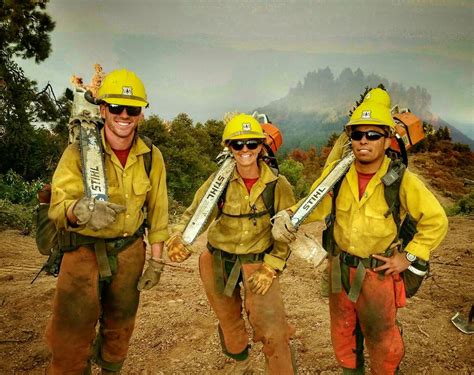 √ Forest Service Wildland Firefighter - Alumn Photograph