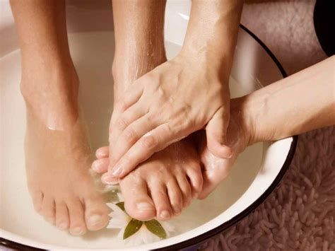 Relieve Foot Pain With These Natural Home Remedies | Best Health