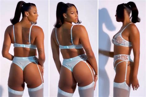 Basketball star Liz Cambage stuns in cheeky lingerie Instagram clip and asks 'which one of y'all ...