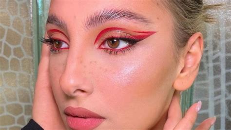 Red Eyeliner Is Adding An Extra Pop Of Fierceness To Summer Makeup Looks