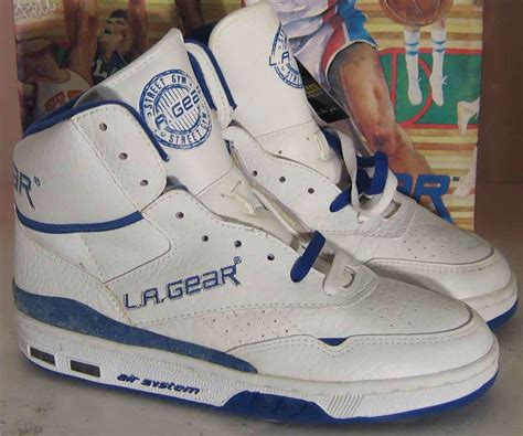 LA Gear | Vintage sneakers, Retro shoes, Vintage shoes men