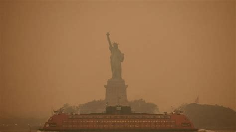 New York will choke on Canada wildfire smoke for days, warns weather watch | World News ...