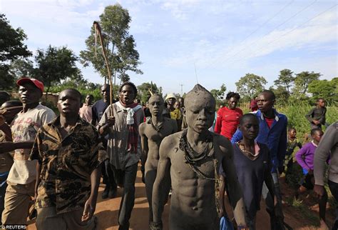 Kadri ~ Kenya: Igale täiskasvanud inimesele oma hotellituba