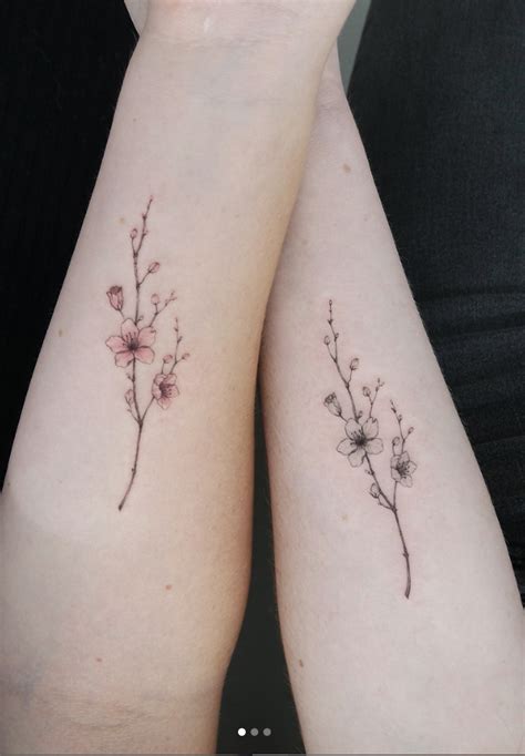 30+ Small Flower Tattoo Ideas – The FSHN