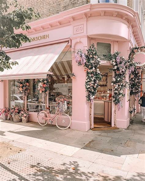 Pretty in pink 🌸🎀💕 (📸 by @erinlindsayd) | Pastel pink aesthetic, Pink aesthetic, Cafe interior ...